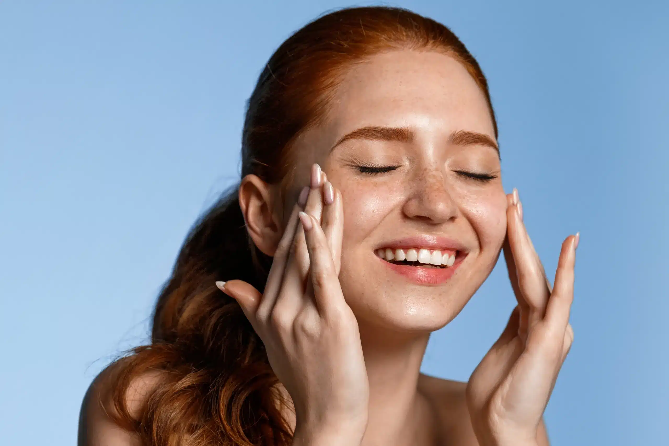 Woman with glowing skin detoxifying and polishing her face.